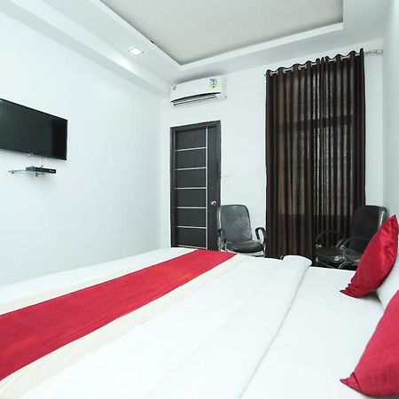 Oyo 3603 White Pearl Hotel Jabalpur Esterno foto