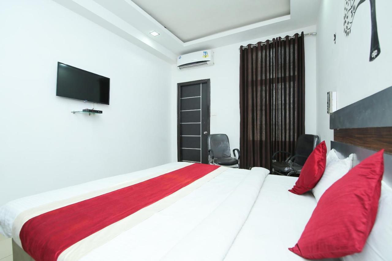 Oyo 3603 White Pearl Hotel Jabalpur Esterno foto