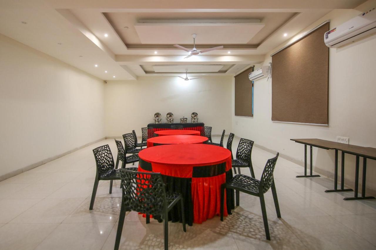 Oyo 3603 White Pearl Hotel Jabalpur Esterno foto