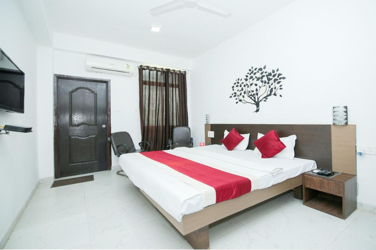 Oyo 3603 White Pearl Hotel Jabalpur Esterno foto